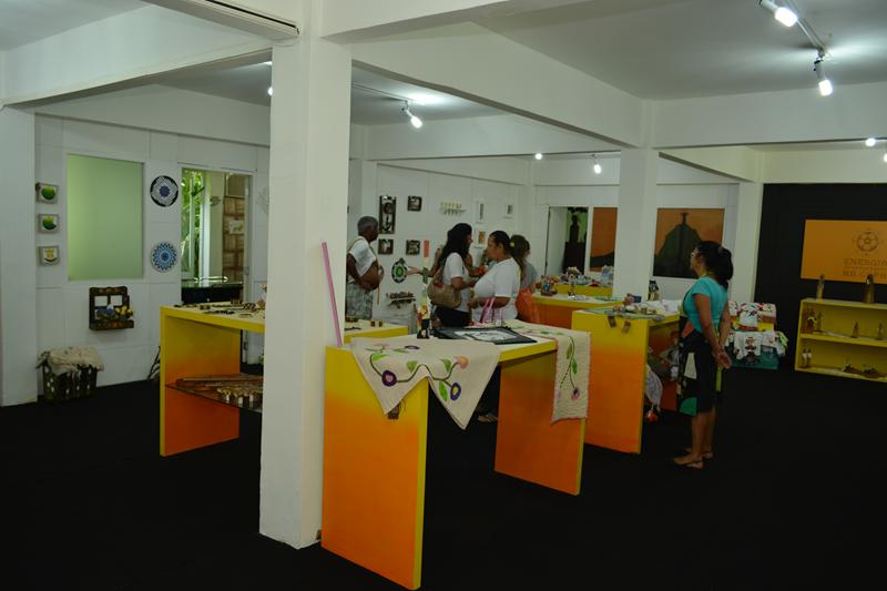 Artes u00e3os de Valença participam da feira de artesanato no Rio de Janeiro Prefeitura Municipal Artesanato Vidro ~ Artes u00e3os de Valença participam da feira de artesanato no Rio de Janeiro Prefeitura Municipal