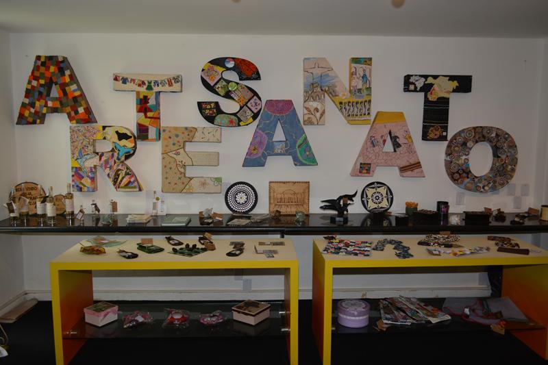 Artes u00e3os de Valença participam da feira de artesanato no Rio de Janeiro Prefeitura Municipal Artesanato Vidro ~ Artes u00e3os de Valença participam da feira de artesanato no Rio de Janeiro Prefeitura Municipal
